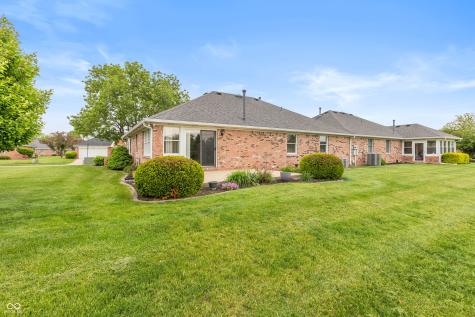811 S School Street Brownsburg IN 46112