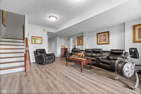 11323 Shoreview Lane Indianapolis IN 46236