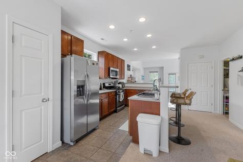 6633 Reserve Drive Indianapolis IN 46220