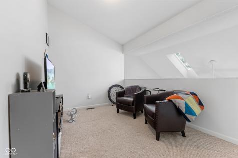 6633 Reserve Drive Indianapolis IN 46220