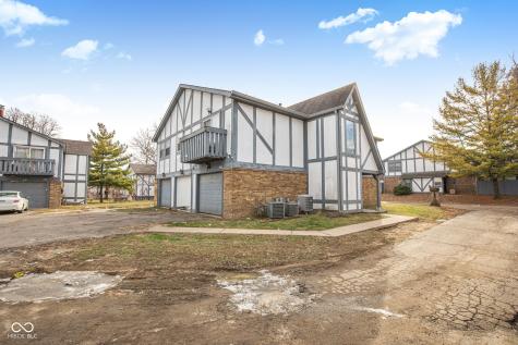 9783 Kingscross Court Indianapolis IN 46235