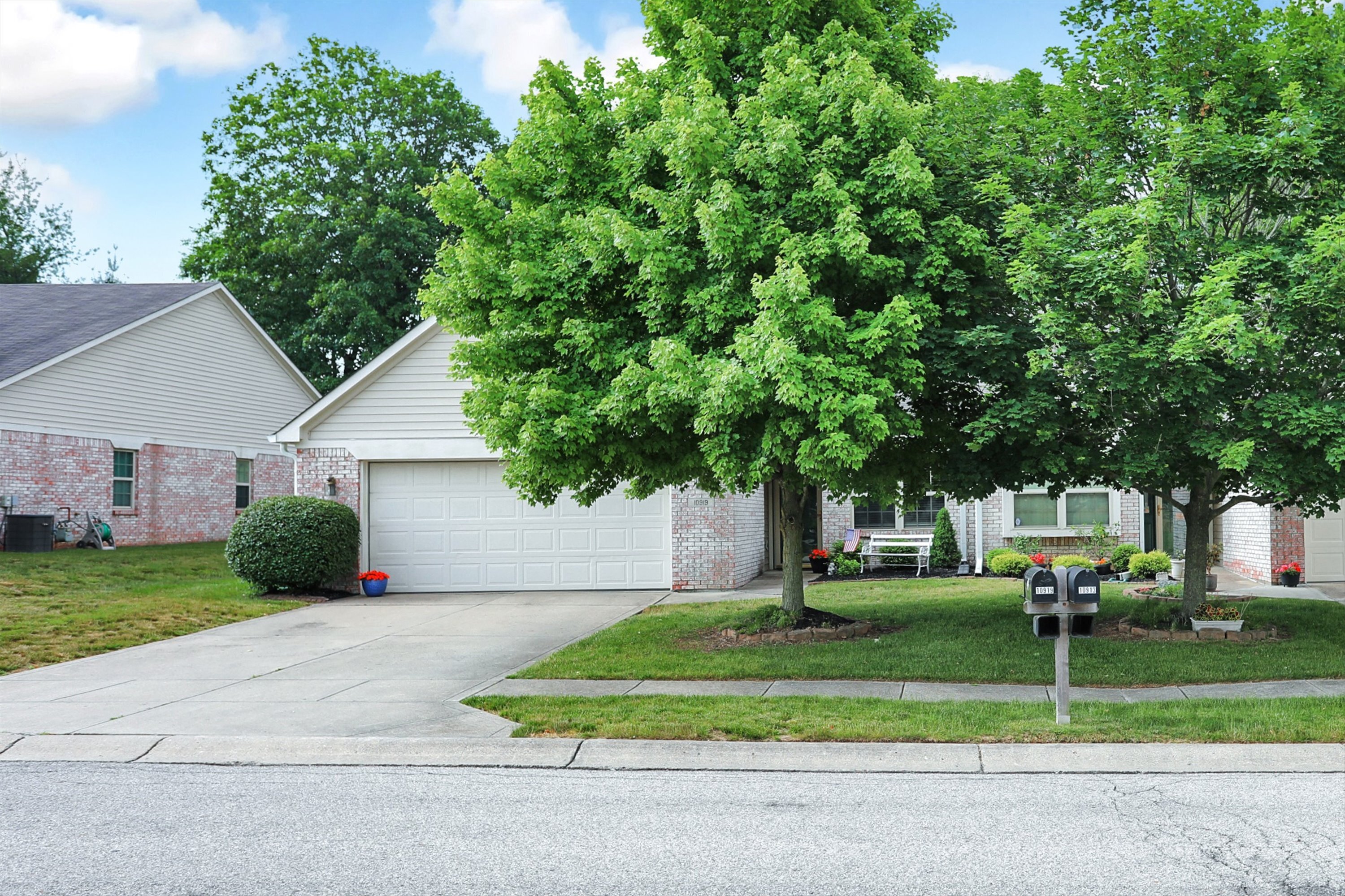 10919 Harness Way Indianapolis IN 46239