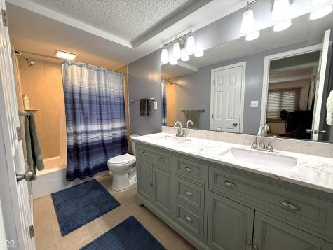 1125 Canterbury Court Indianapolis IN 46260