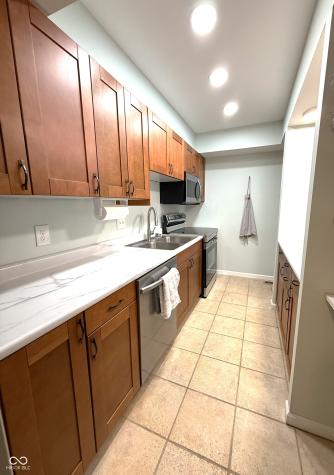 1125 Canterbury Court Indianapolis IN 46260