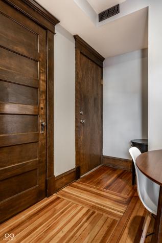 108 E Saint Clair Street Indianapolis IN 46204