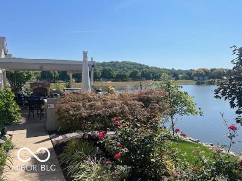 7386 Lake Lakota Place Indianapolis IN 46217