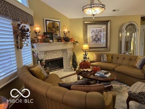 7386 Lake Lakota Place Indianapolis IN 46217