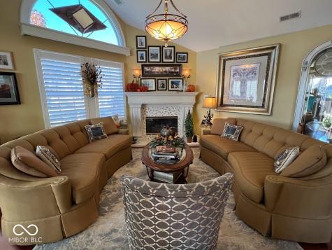 7386 Lake Lakota Place Indianapolis IN 46217