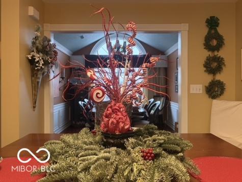 7386 Lake Lakota Place Indianapolis IN 46217
