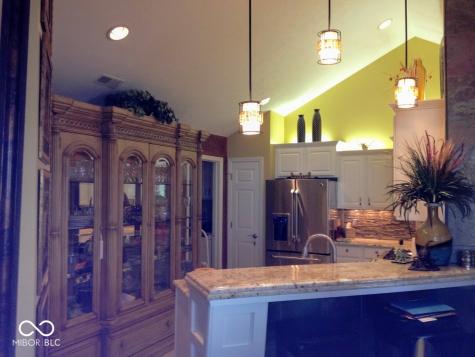 7386 Lake Lakota Place Indianapolis IN 46217