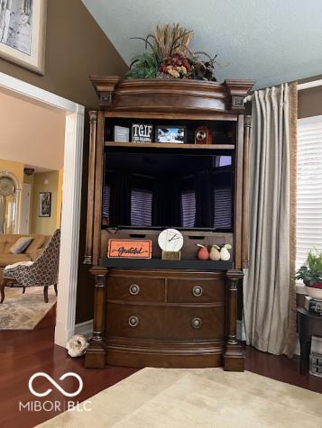 7386 Lake Lakota Place Indianapolis IN 46217