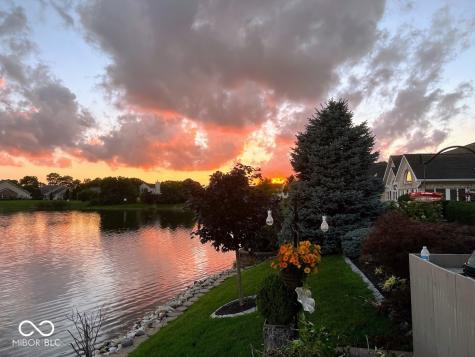 7386 Lake Lakota Place Indianapolis IN 46217