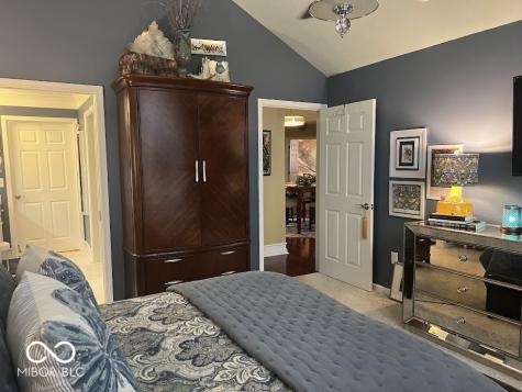 7386 Lake Lakota Place Indianapolis IN 46217