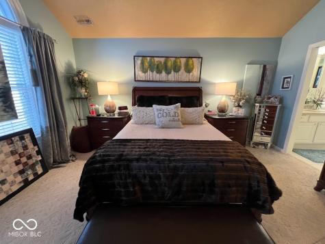 7386 Lake Lakota Place Indianapolis IN 46217