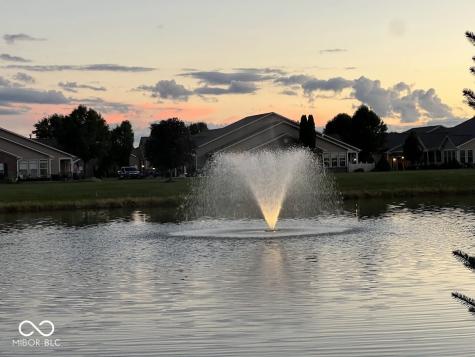 7386 Lake Lakota Place Indianapolis IN 46217