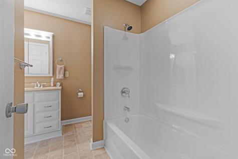 2721 Country Estates Drive Indianapolis IN 46227