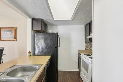 7135 Bay Point Court Indianapolis IN 46214