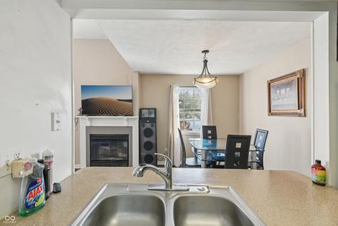 7135 Bay Point Court Indianapolis IN 46214