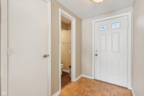 7135 Bay Point Court Indianapolis IN 46214