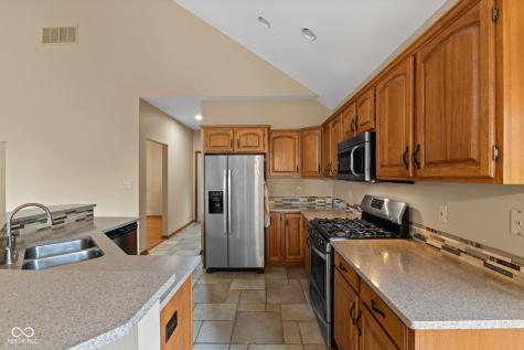 1858 Broadleaf Court Greenwood IN 46143