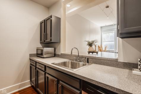 425 Massachusetts Avenue Indianapolis IN 46204