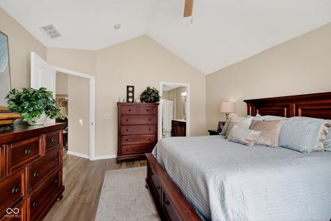 1190 Extraordinary Trail Greenfield IN 46140