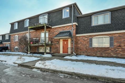 315 Elmead Court Greenwood IN 46142