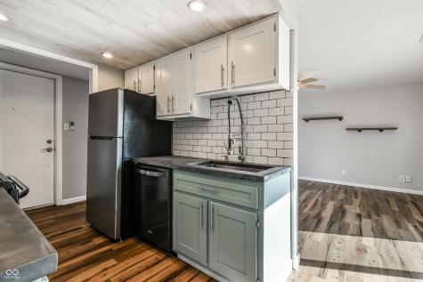 315 Elmead Court Greenwood IN 46142