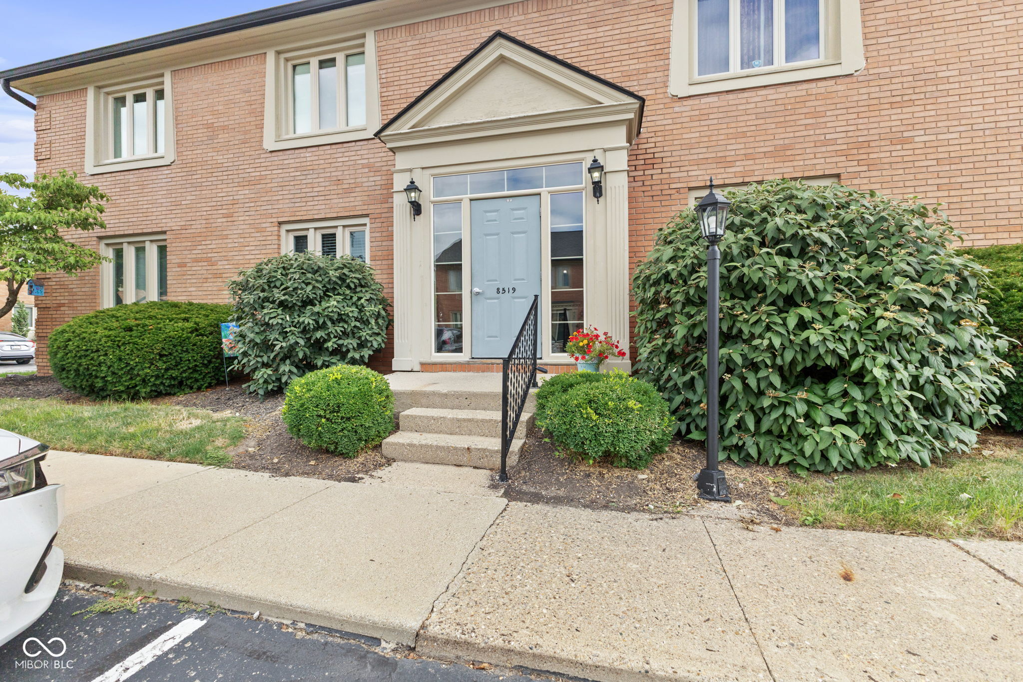 8519 Canterbury Square W Indianapolis IN 46260