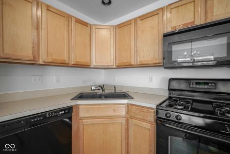 12677 Ladson Street Fishers IN 46038
