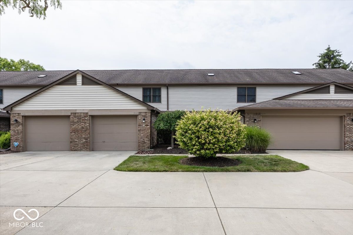 7037 Sea Oats Lane Indianapolis IN 46250