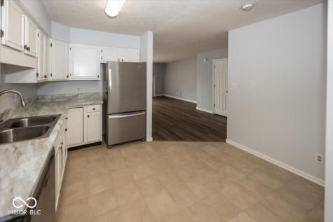 7037 Sea Oats Lane Indianapolis IN 46250