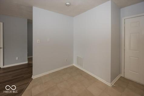 7037 Sea Oats Lane Indianapolis IN 46250