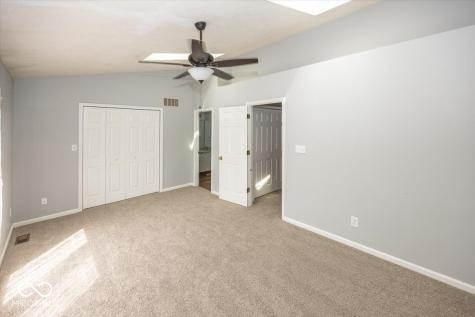 7037 Sea Oats Lane Indianapolis IN 46250