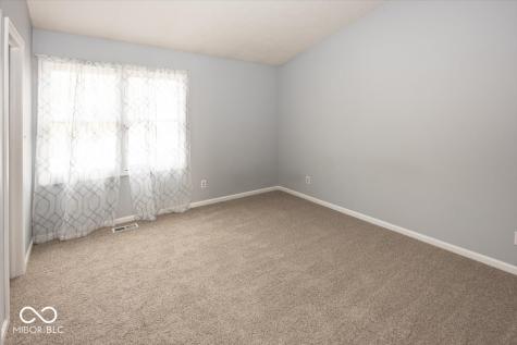 7037 Sea Oats Lane Indianapolis IN 46250