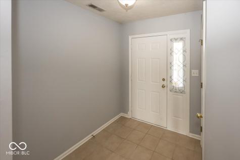 7037 Sea Oats Lane Indianapolis IN 46250