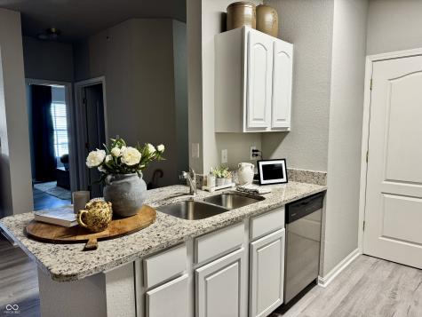 12873 Tradd Street Carmel IN 46032