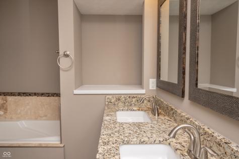 428 Neuman Way Carmel IN 46032