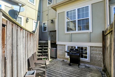 931 Junction Place Indianapolis IN 46220