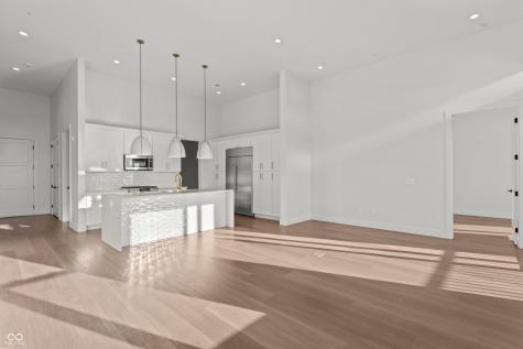 1155 S Rangeline Road Carmel IN 46032