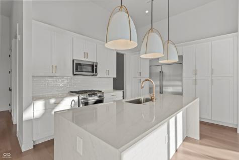 1155 S Rangeline Road Carmel IN 46032