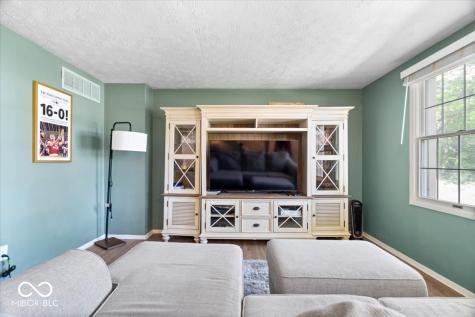 6157 E 96th Place Indianapolis IN 46250