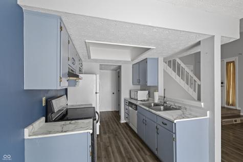 2524 Chaseway Court Indianapolis IN 46268