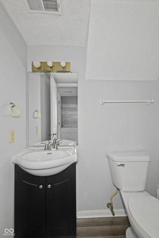 2524 Chaseway Court Indianapolis IN 46268