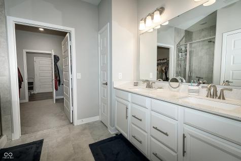 8615 Hudson Way Brownsburg IN 46112
