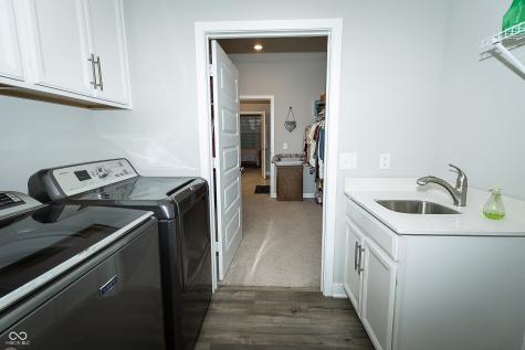 8615 Hudson Way Brownsburg IN 46112