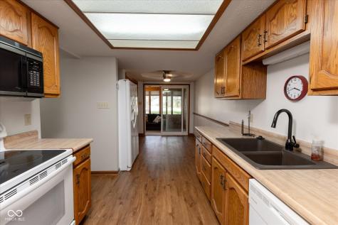 572 Eagle Crest Drive Brownsburg IN 46112