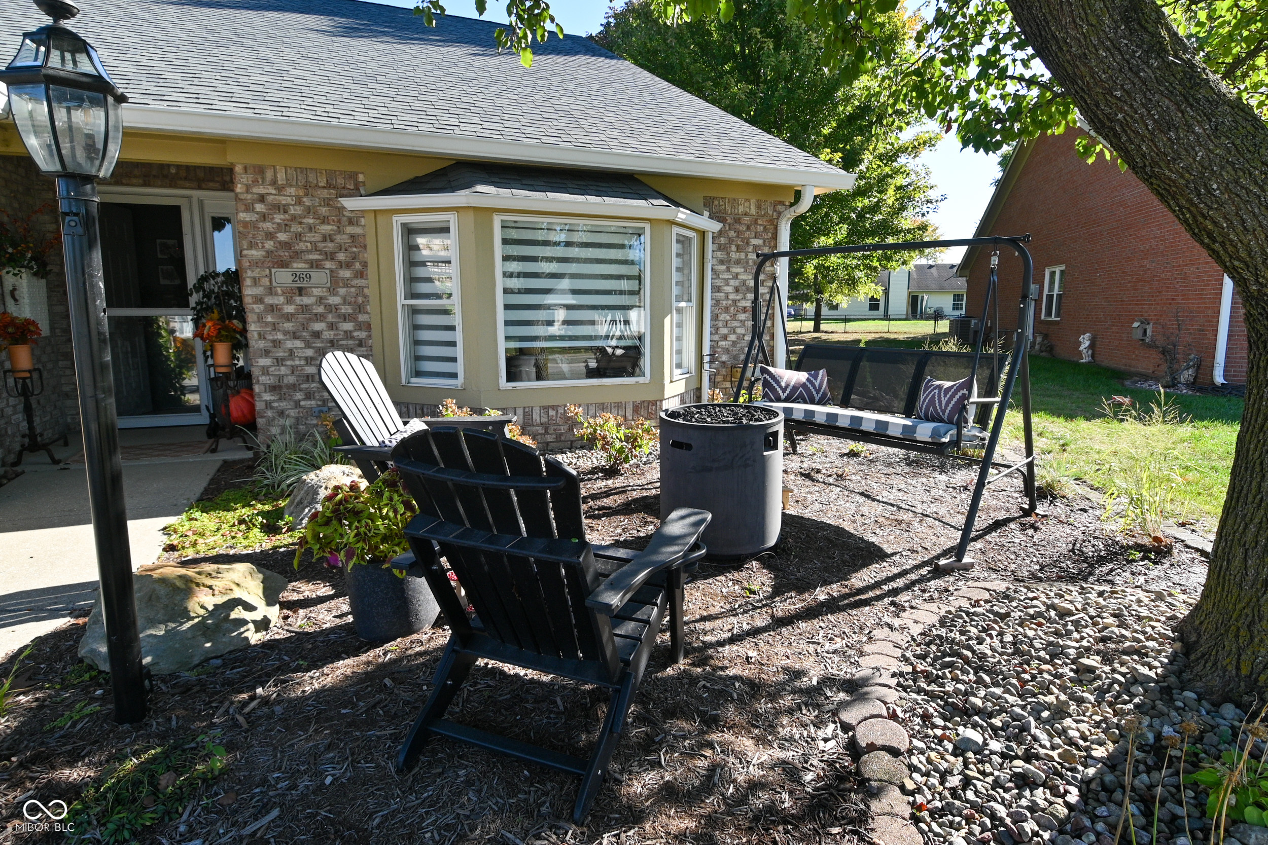 269 Lake View Court Avon IN 46123