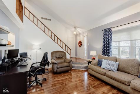 9017 Cinnebar Drive Indianapolis IN 46268