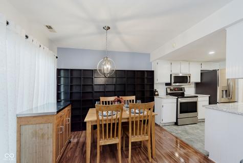 9017 Cinnebar Drive Indianapolis IN 46268